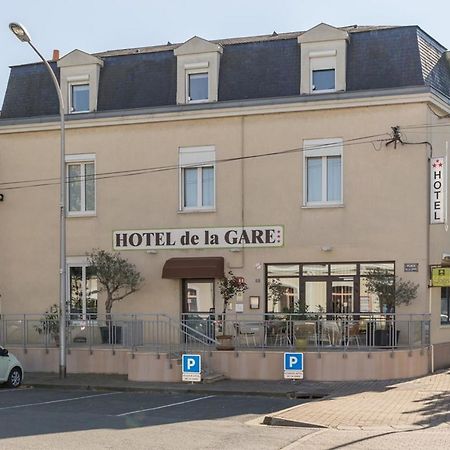 Hotel De La Gare Туар Екстериор снимка